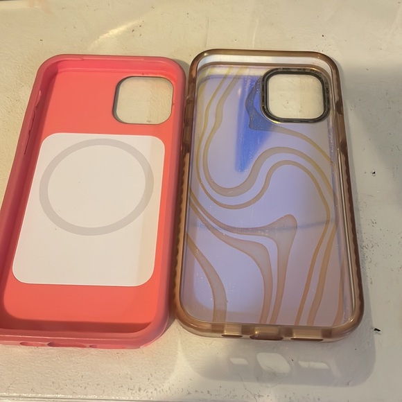 Bundle of two IPhone casetify/otter box case 12 and 12 pro - Picture 2 of 6